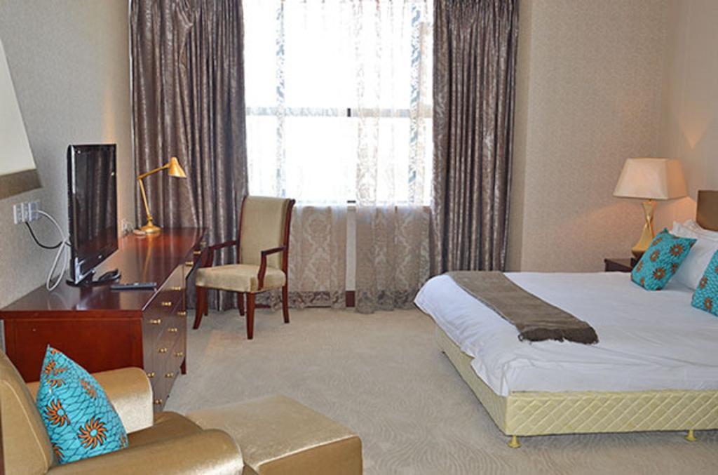 President Hotel At Umodzi Park Лілонґве Номер фото