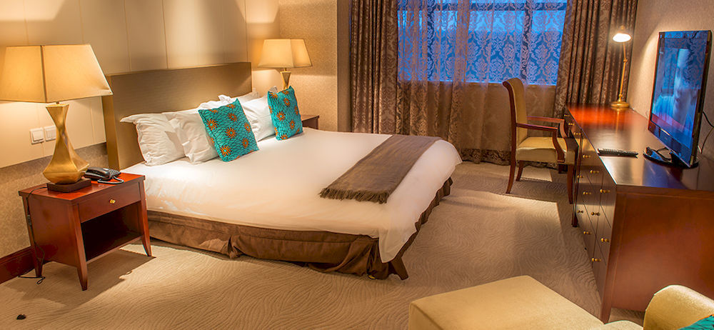 President Hotel At Umodzi Park Лілонґве Екстер'єр фото